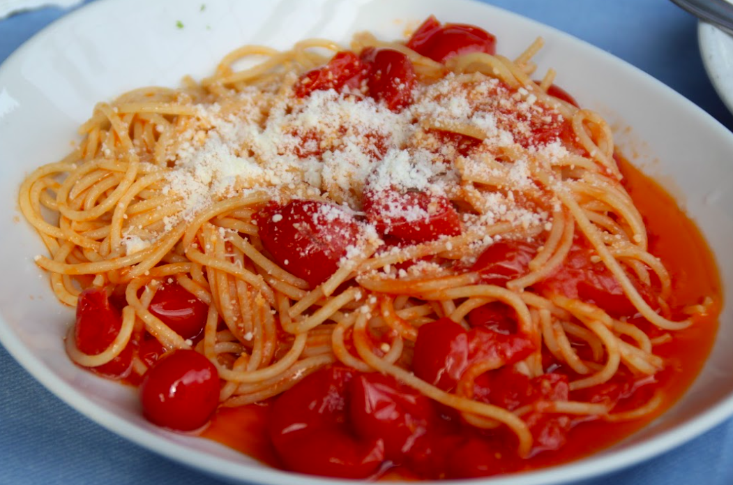 トマトのスパゲティー(Spaghetti al pomodoro) (出典:著者撮影)