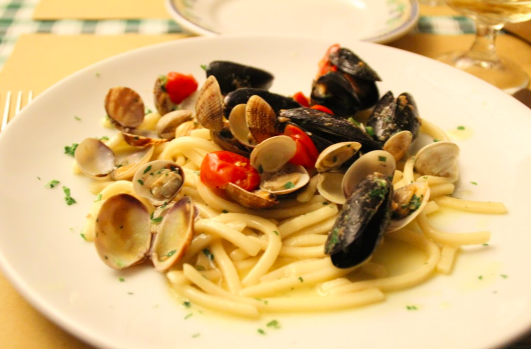 魚介のスパゲティ(Spaghetti ai frutti di mare) (出典:著者撮影)